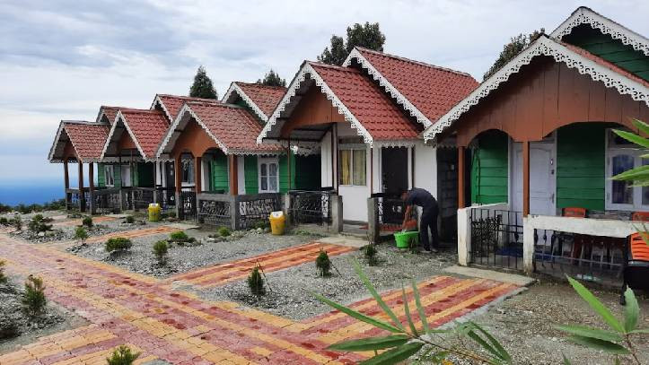 Ahaldara Homestay with Mungpoo and Local Sightseeing